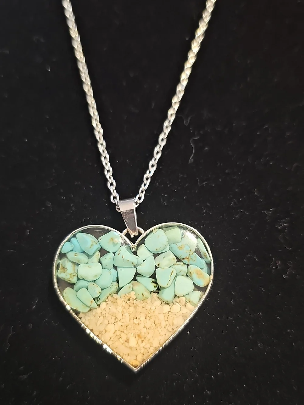 B‎ Heart Turquoise Sand Pendant Necklace Womens Size OS Blue Silver Beachy Boho
